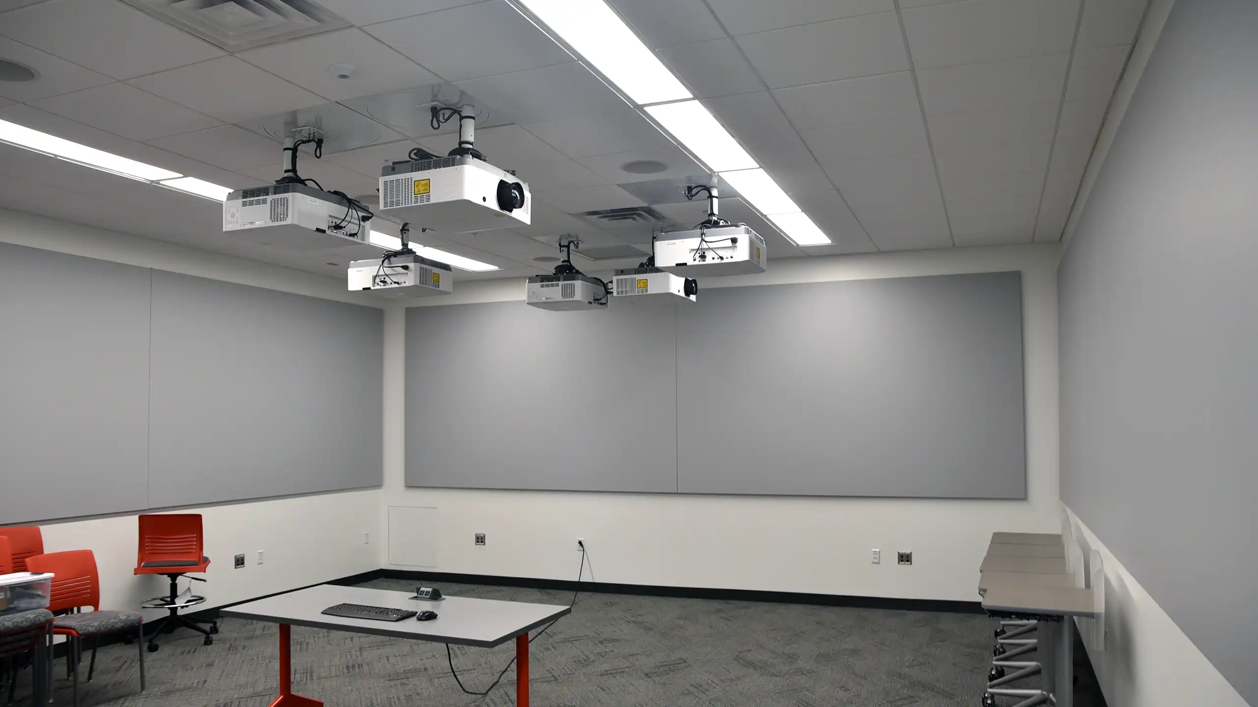 The interior view of room 4340 in Fitts-Woolard Hall.