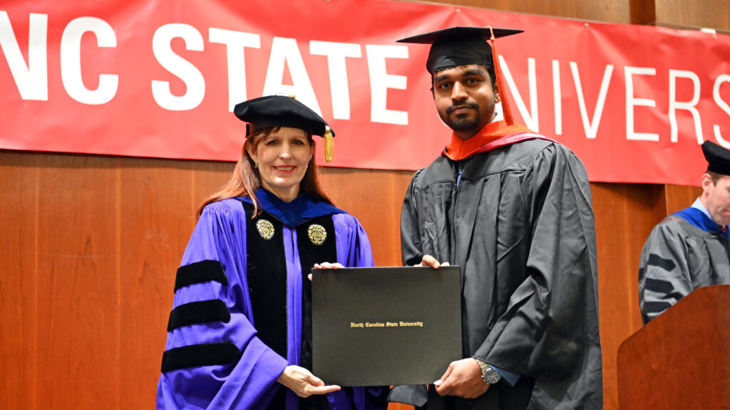 Siranjeevi Balamurugan receives his degree from Julie Swann